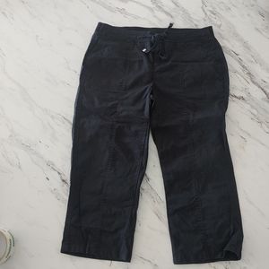 Reitman capri style pant